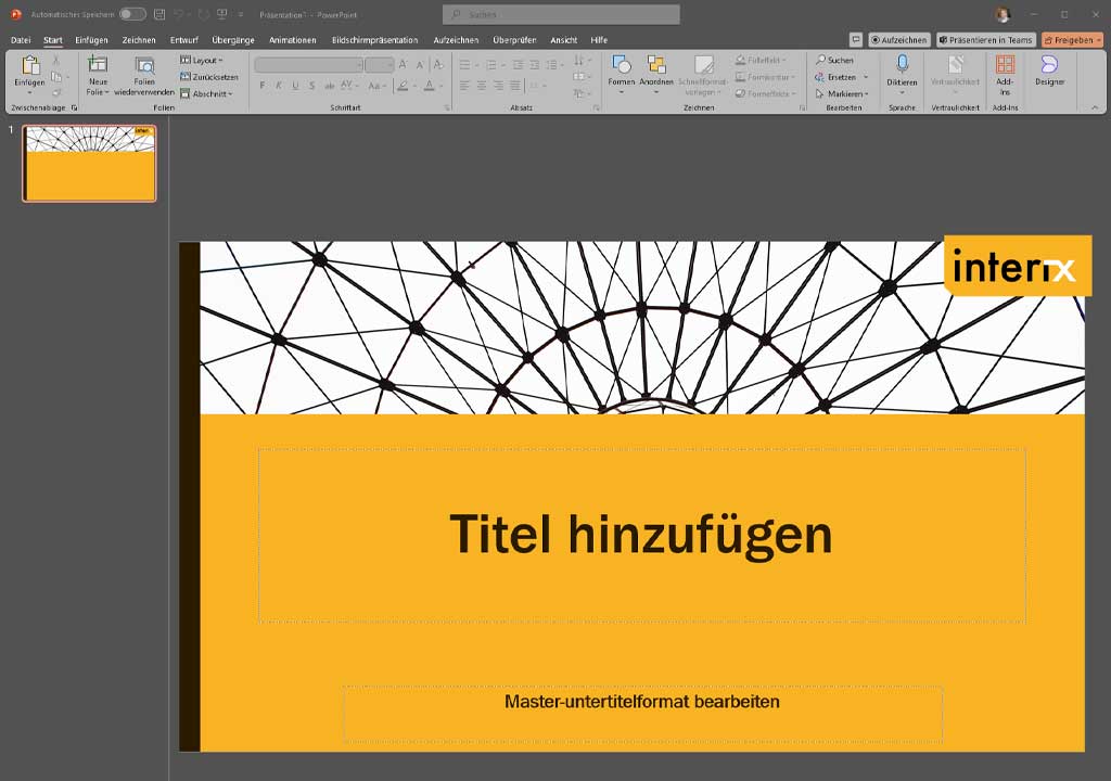 Das Bild zeigt eine geöffnete Microsoft PowerPoint Präsentation.