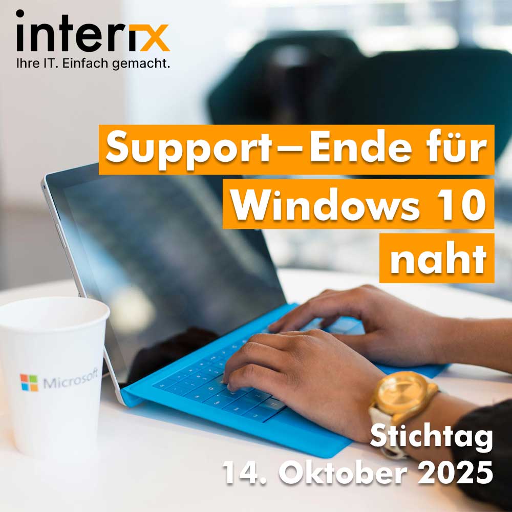 Das Bild zeigt ein Notebook mit dem Hinweis: Support-Ende für Windows 10 naht, Stichtag Oktober 2025